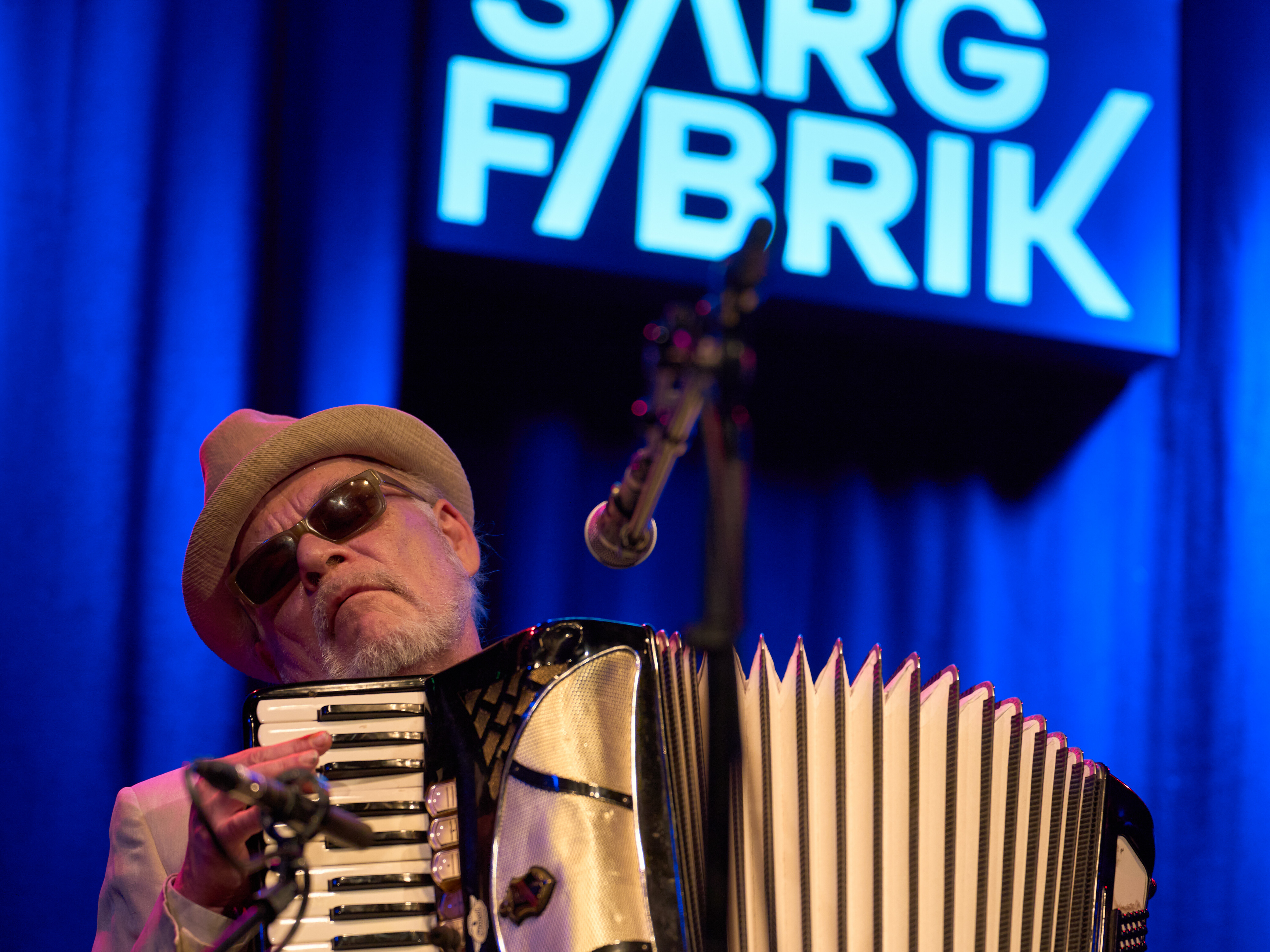 Otto Lechner live in der Sargfabrik